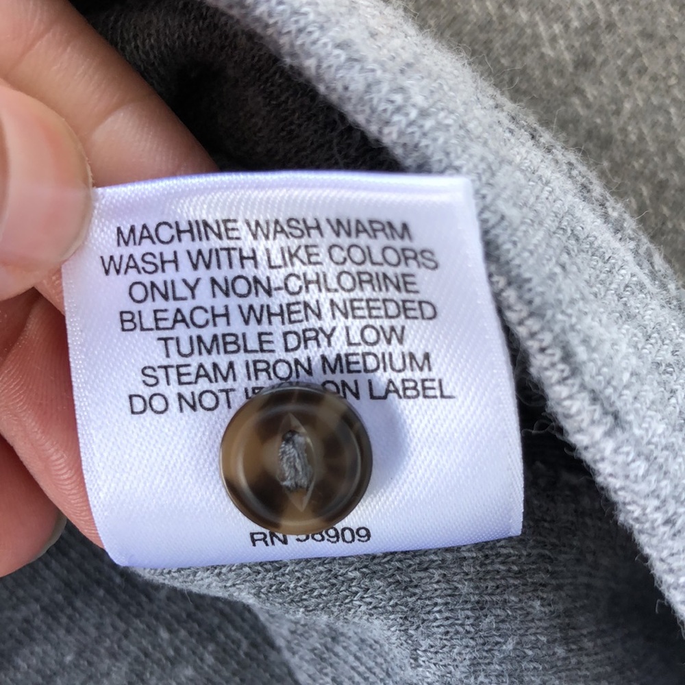 Worn once! - DANIEL CREMIEUX Thick & Warm 2-Button Henley Pullover - Picture 4 of 7